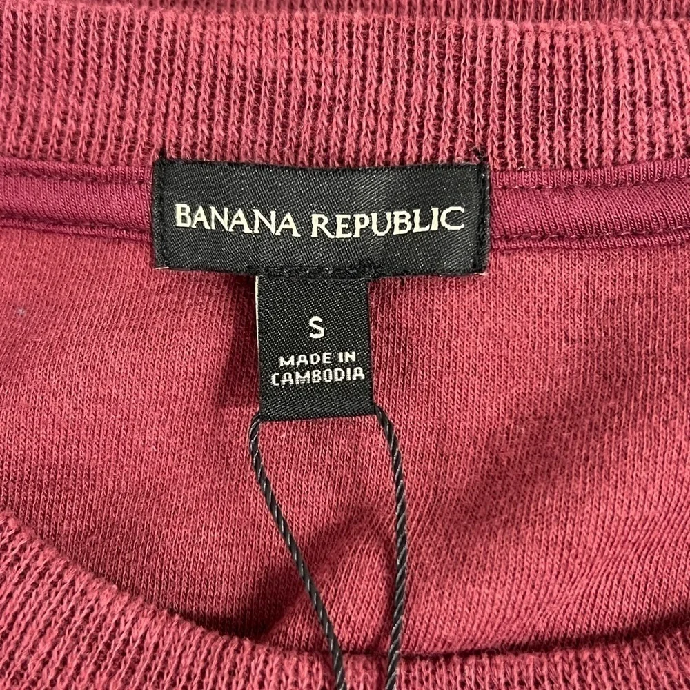 BANANA Republic Men's Double Knit Long Sleeve Crewneck Shirt - Burgandy - S
